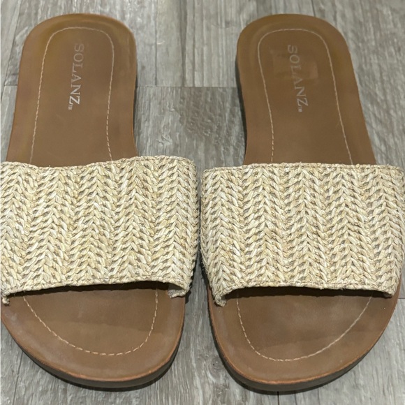 Solanz Sandals/Slides - Picture 2 of 4